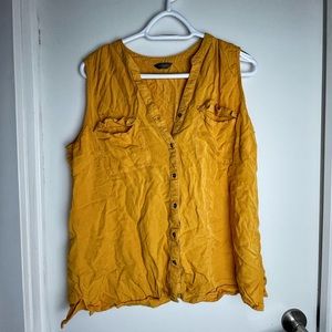 Large Denver Hays Tank top Bundle 3 for $15!